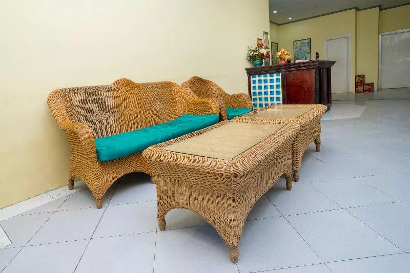 Hotelli Oyo 1989  Pelangi Harapan