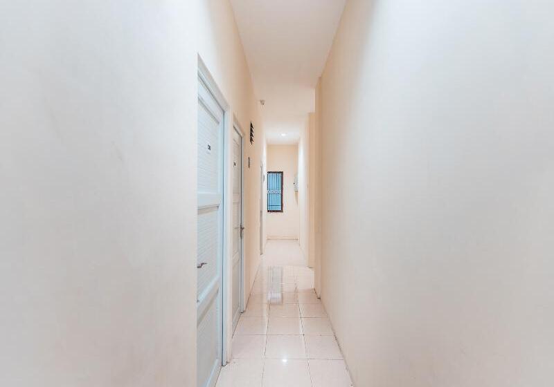 בית מלון כפרי Oyo 2034 Eden Guest House