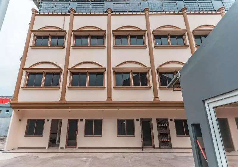 Hotelli Oyo 2034 Eden Guest House