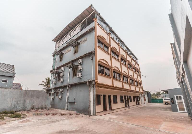 בית מלון כפרי Oyo 2034 Eden Guest House