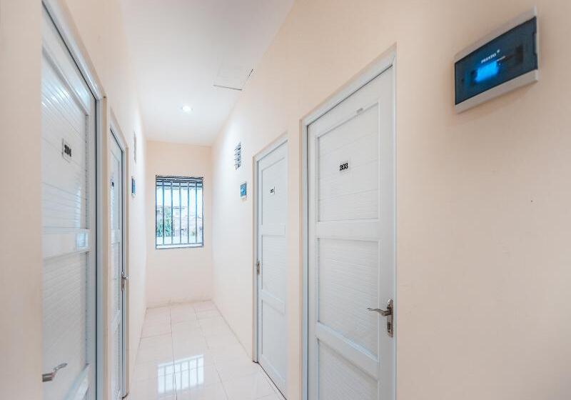 בית מלון כפרי Oyo 2034 Eden Guest House