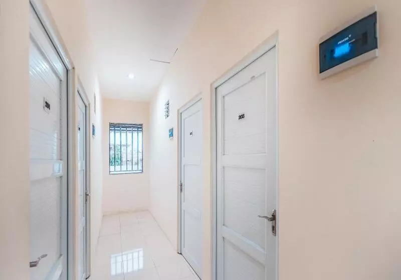 Hotelli Oyo 2034 Eden Guest House