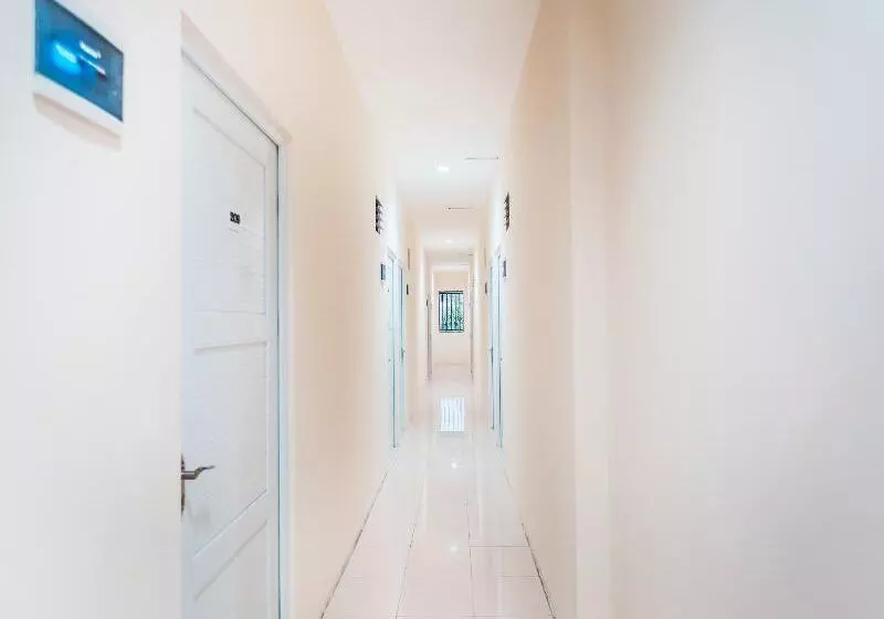 Hotelli Oyo 2034 Eden Guest House