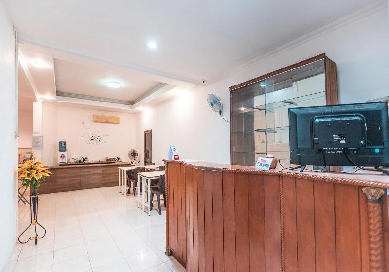 בית מלון כפרי Oyo 2034 Eden Guest House