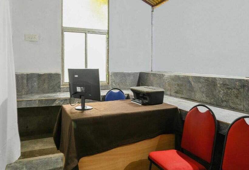 酒店 Spot On Thozhupaadan Residency