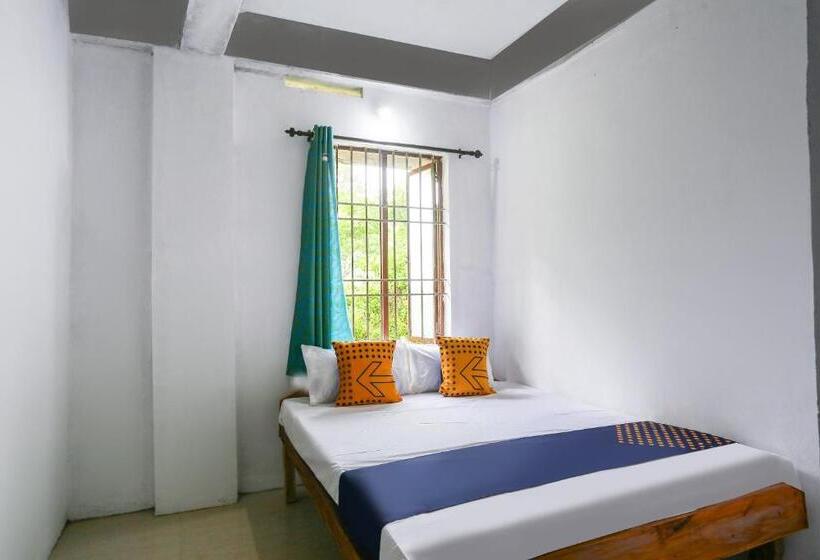 酒店 Spot On Thozhupaadan Residency