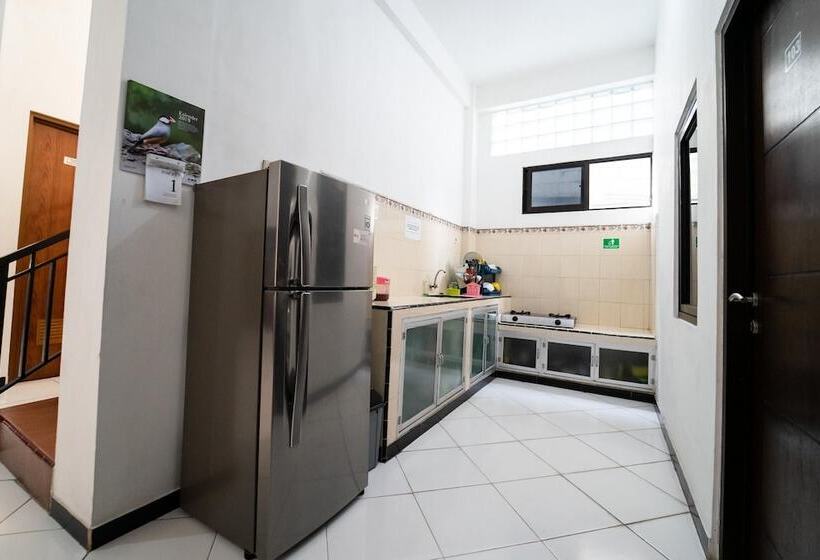 פנסיון Koolkost Syariah Near Mrt Lebak Bulus Station