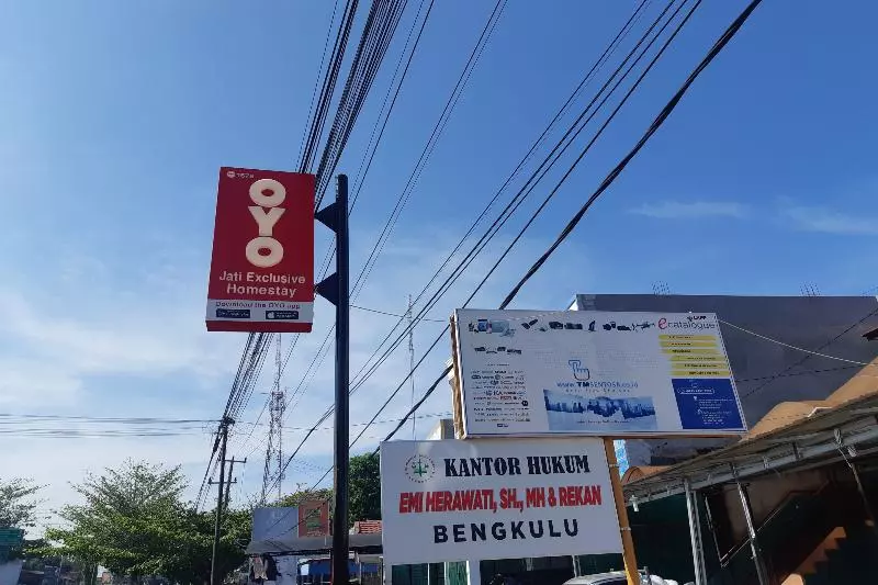 هتل Oyo 1678 Jati Exclusive Residence