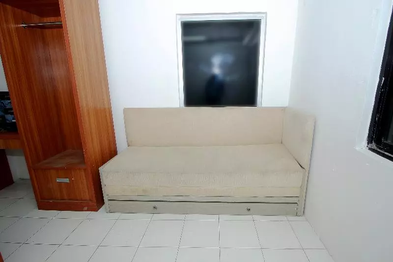 هتل Oyo 1678 Jati Exclusive Residence