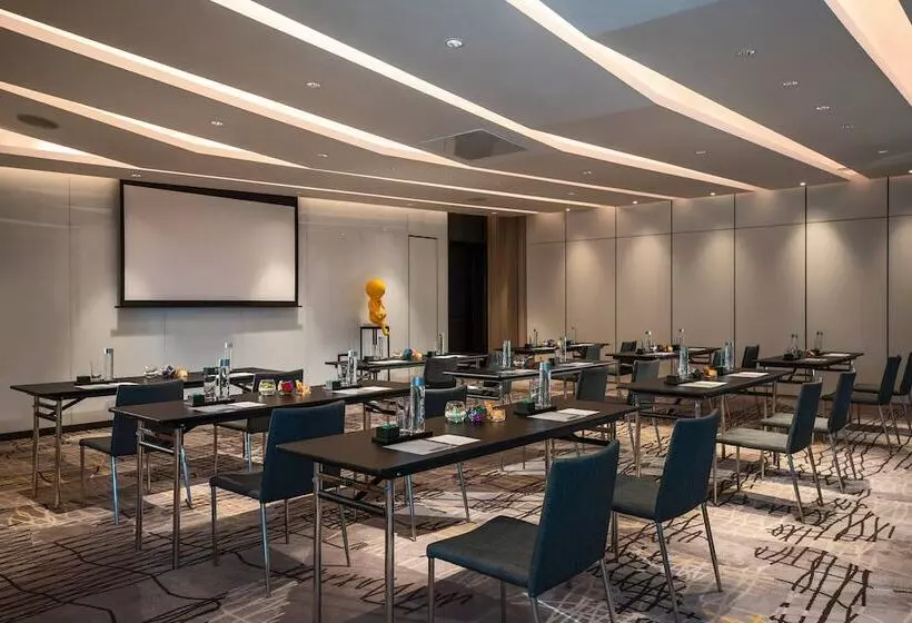 Hotelli Renaissance Nanning