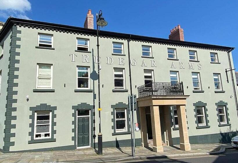 Hotel Tredegar Arms