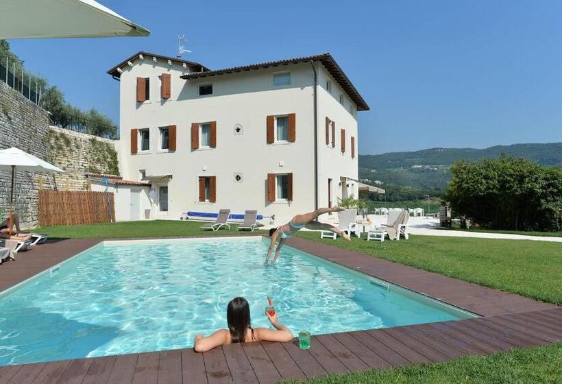 هتل Villa Allegri Agriturismo Di Charme