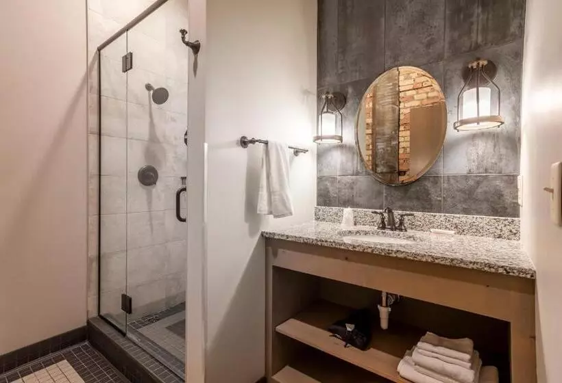 Hotelli Crosby Lofts