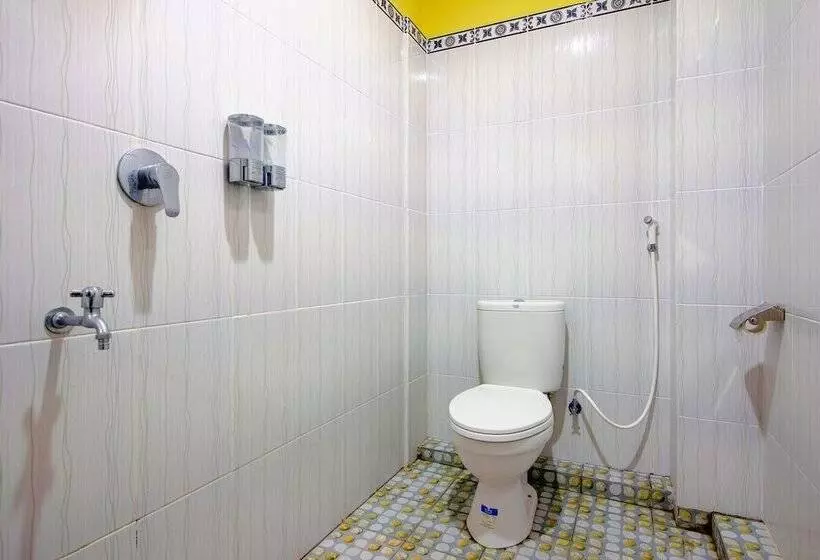 ホテル Oyo 2047 Opak Village Bed & Breakfast