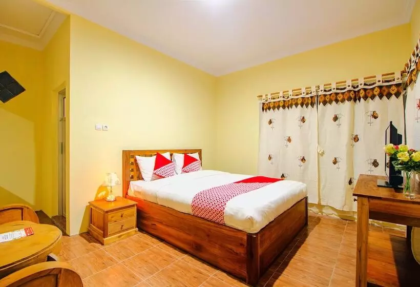 ホテル Oyo 2047 Opak Village Bed & Breakfast