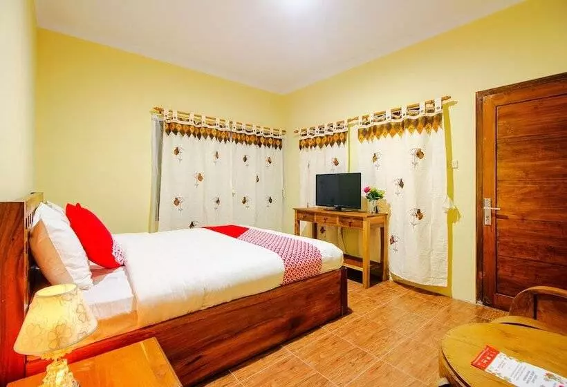 ホテル Oyo 2047 Opak Village Bed & Breakfast