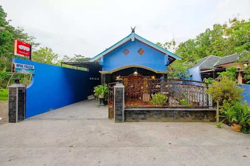 ホテル Oyo 2047 Opak Village Bed & Breakfast