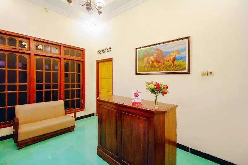 ホテル Oyo 2047 Opak Village Bed & Breakfast