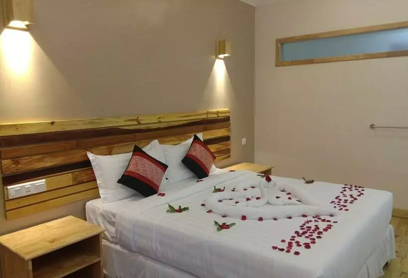 هتل Pinn Pinn Kalaw