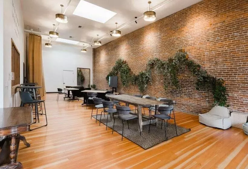 Hotelli Scp  Redmond