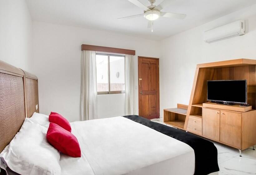 Capital O Hotel Yukon