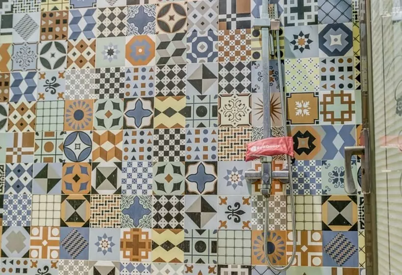 Reddoorz Hostel @ Feliz Noche Cengkareng