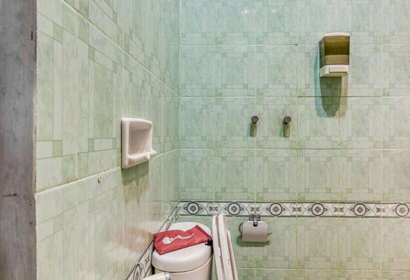 Reddoorz Hostel @ Feliz Noche Cengkareng