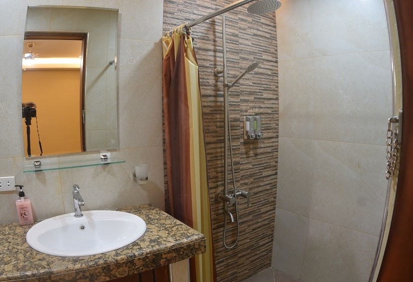 Angela S Resort And Leisure Farm  Hostel