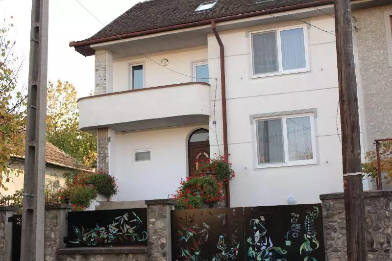 ベッドアンドブレックファースト Family Fewo Sibiu