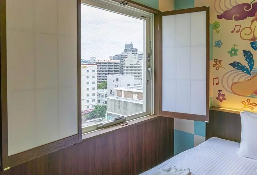 هتل Okinawa With Sanrio Characters