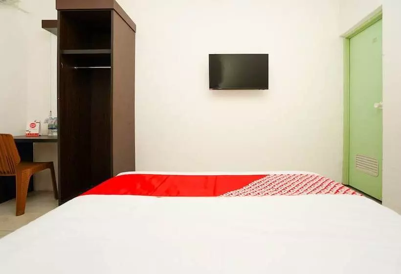 ホテル Oyo 1102 Griya Aisyah Syariah 1
