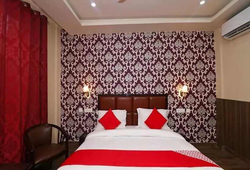 ホテル Vaikunth Resort By Oyo Rooms