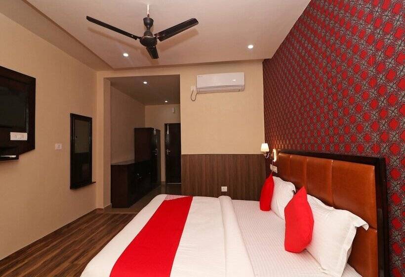 هتل Vaikunth Resort By Oyo Rooms