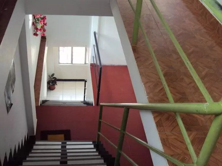 پانسیون Hospedaje Puriq   Hostel