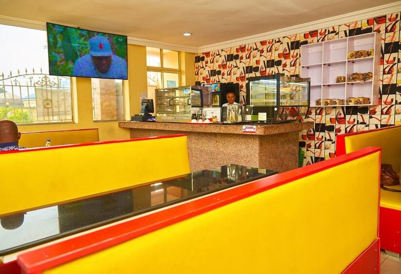 Signature By Royalty