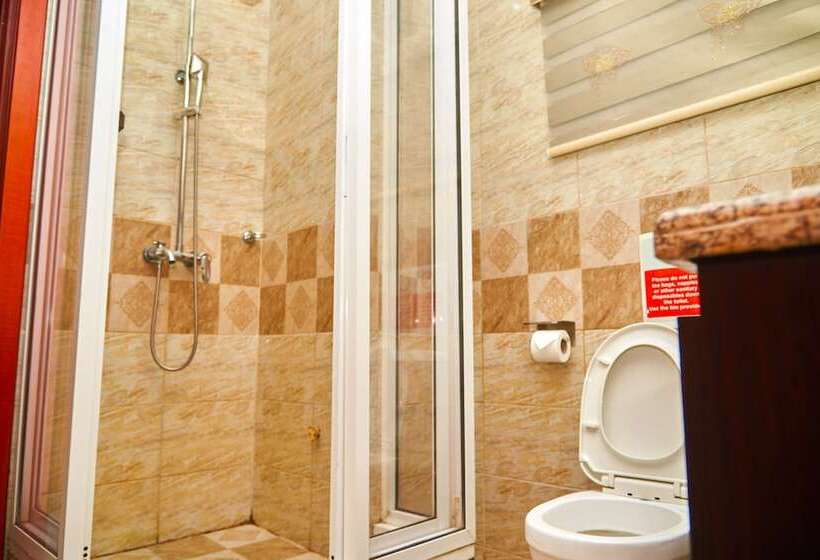 Signature By Royalty