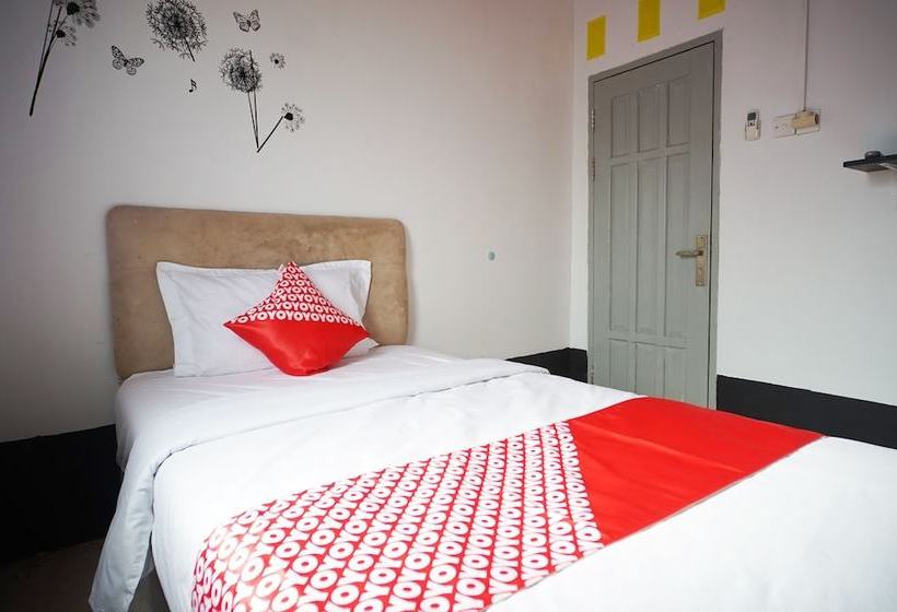 호스텔 Abdi Praja Residence By Oyo Rooms