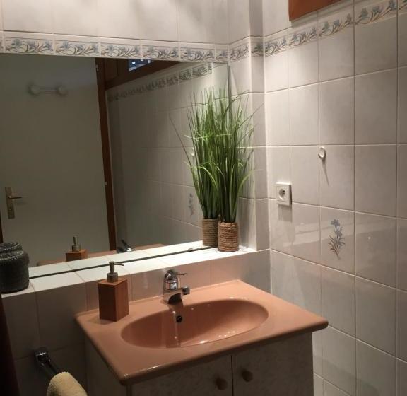 ベッドアンドブレックファースト Les Chambres Du Domaine