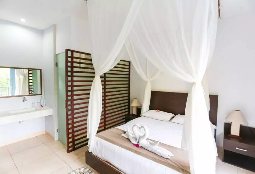 Gatsby Hotel Hostel