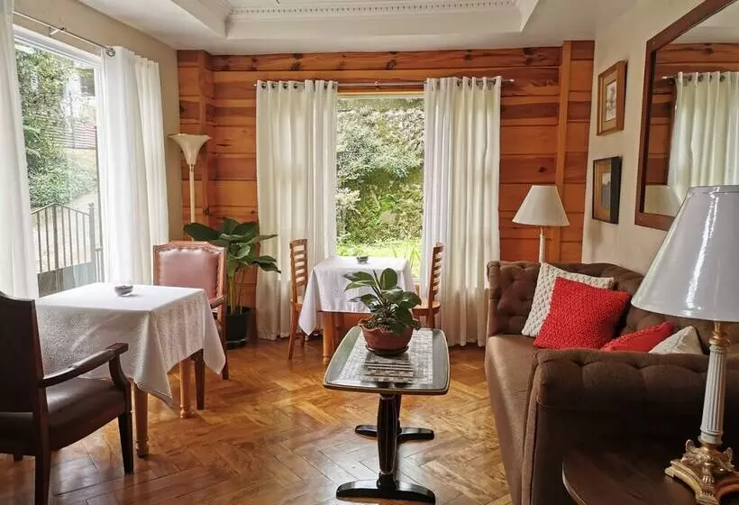 Guest Haven House Bed & Breakfast