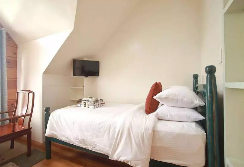 Guest Haven House Bed & Breakfast