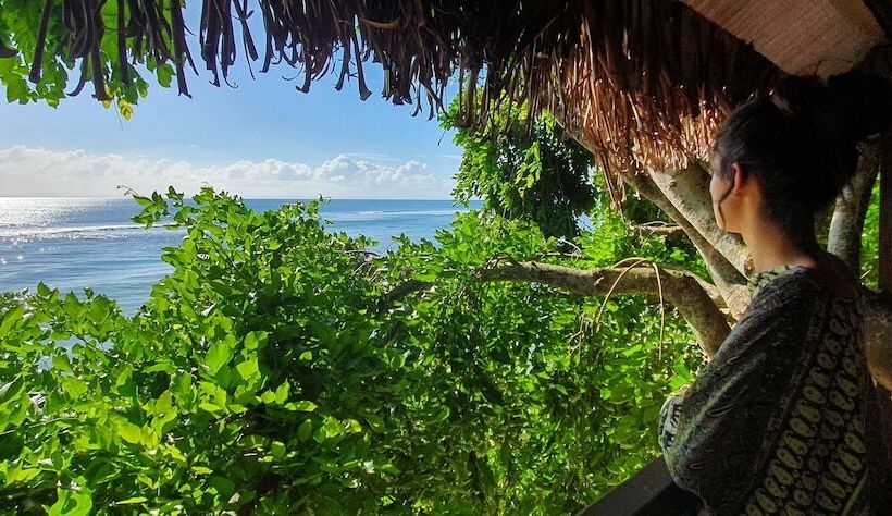 هتل Ravoraha Ecolodge