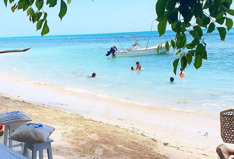 هتل Ravoraha Ecolodge