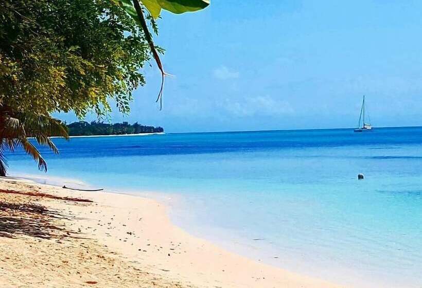 هتل Ravoraha Ecolodge