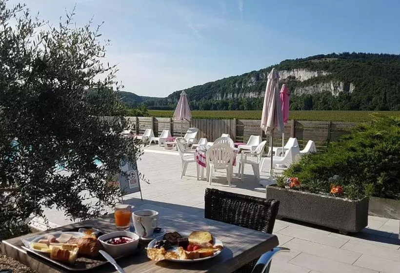 Hotelli Hôtel Les Gabarres