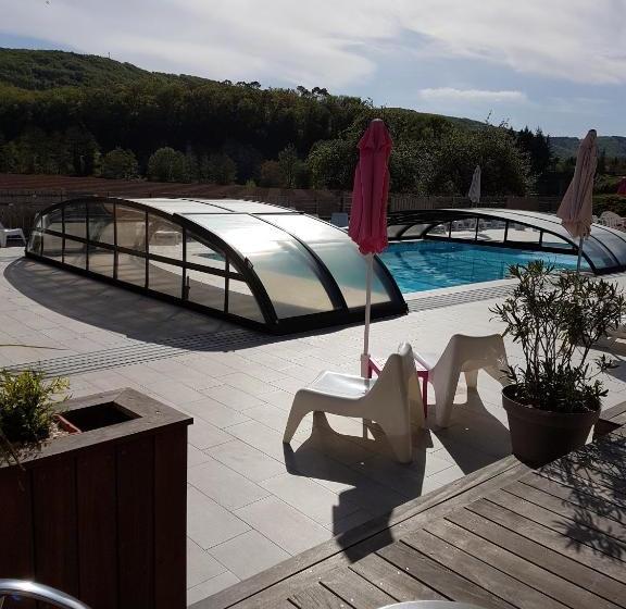 호텔 Hôtel Les Gabarres