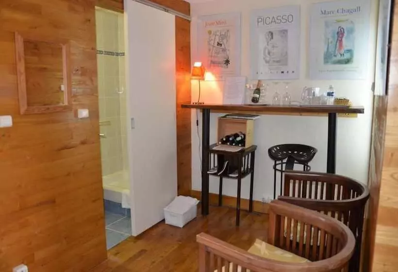 Hotelli Le Ranch Des Lacs