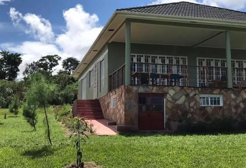 هتل The Pines At Katosi