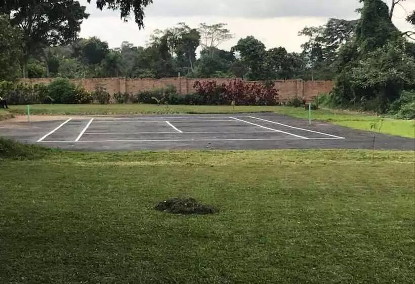 هتل The Pines At Katosi