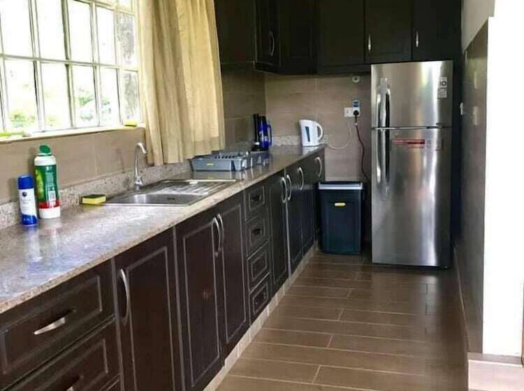 هتل The Pines At Katosi